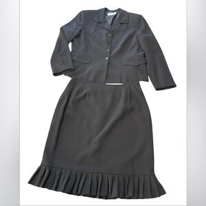 🖤Le suit 2-Pc Blazer And Flared Skirt Formal Suit Set Women’s Sz 14Petite Black🖤